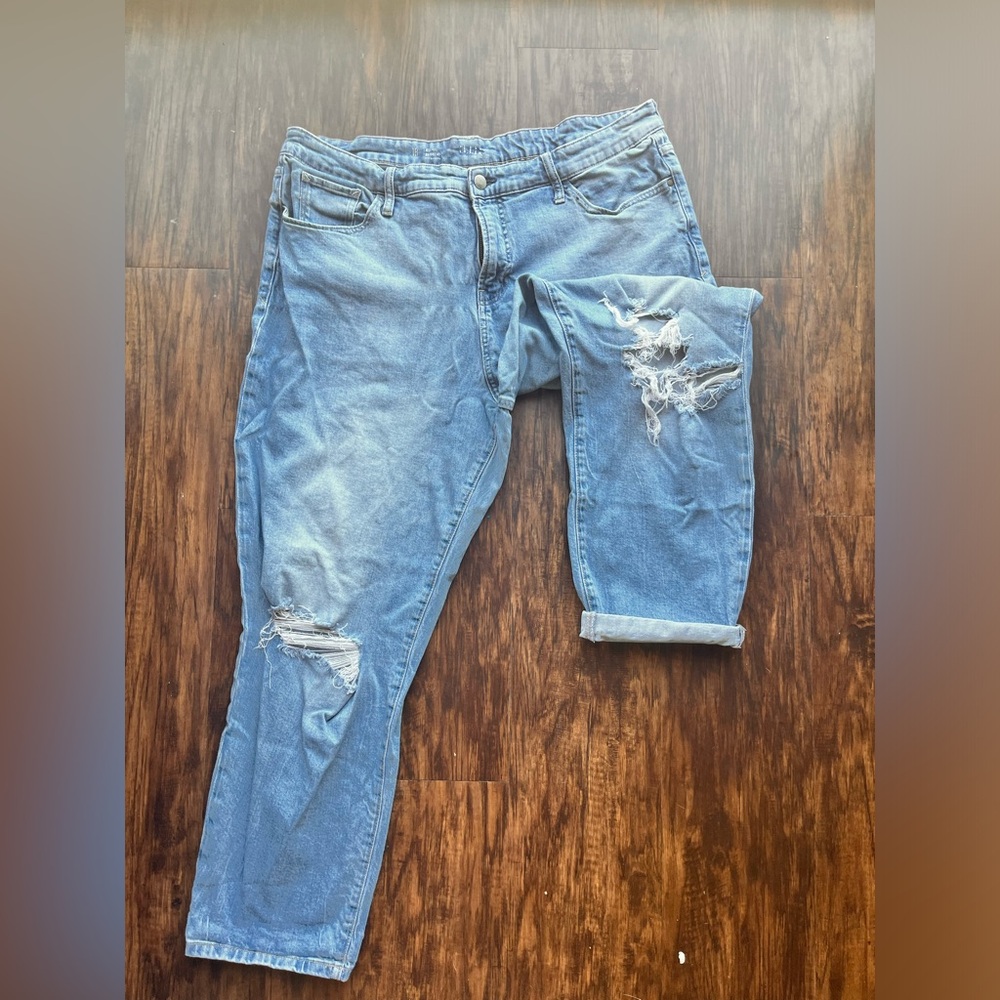 a.n.a- Light Wash Boyfriend Jeans - Picture 4 of 5